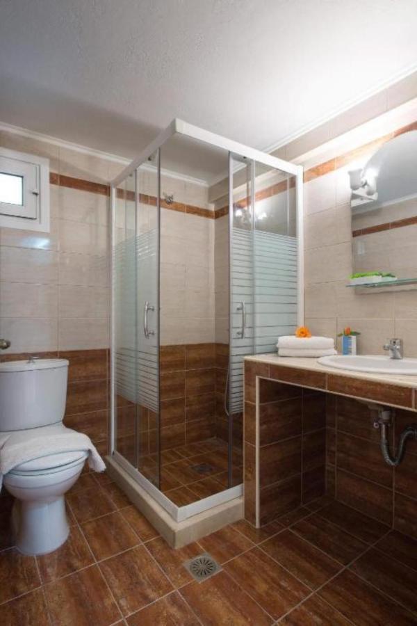 Georgia'S Apartments, Ipsos Corfu Bagian luar foto