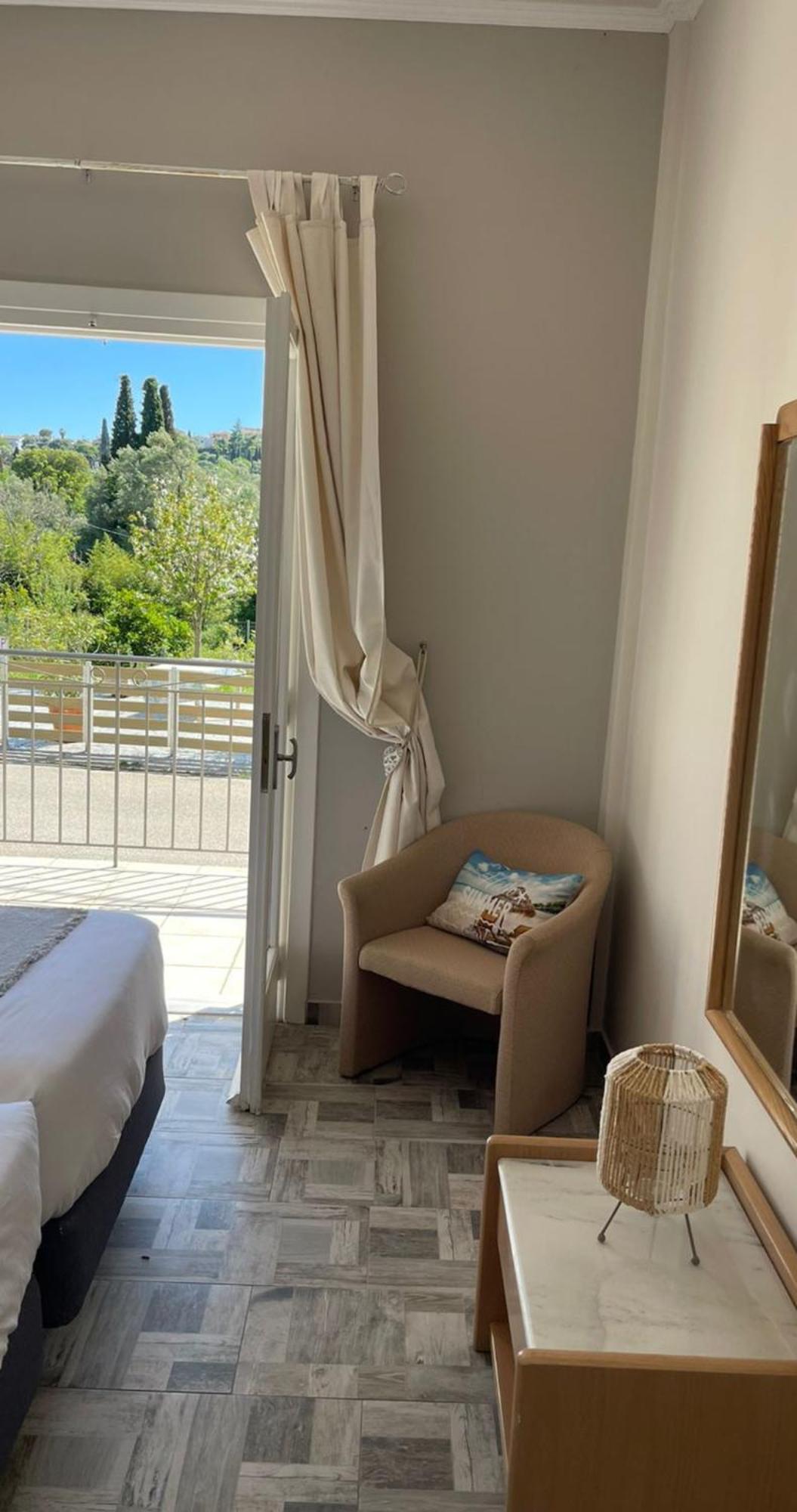 Georgia'S Apartments, Ipsos Corfu Bagian luar foto