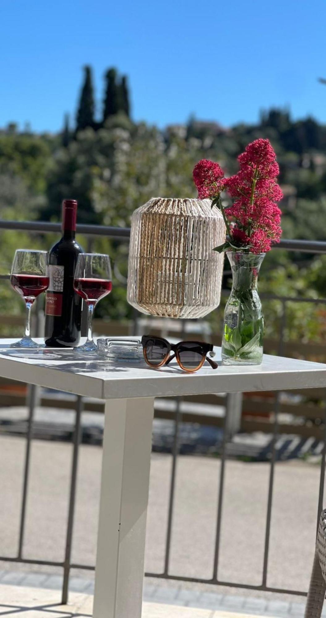 Georgia'S Apartments, Ipsos Corfu Bagian luar foto