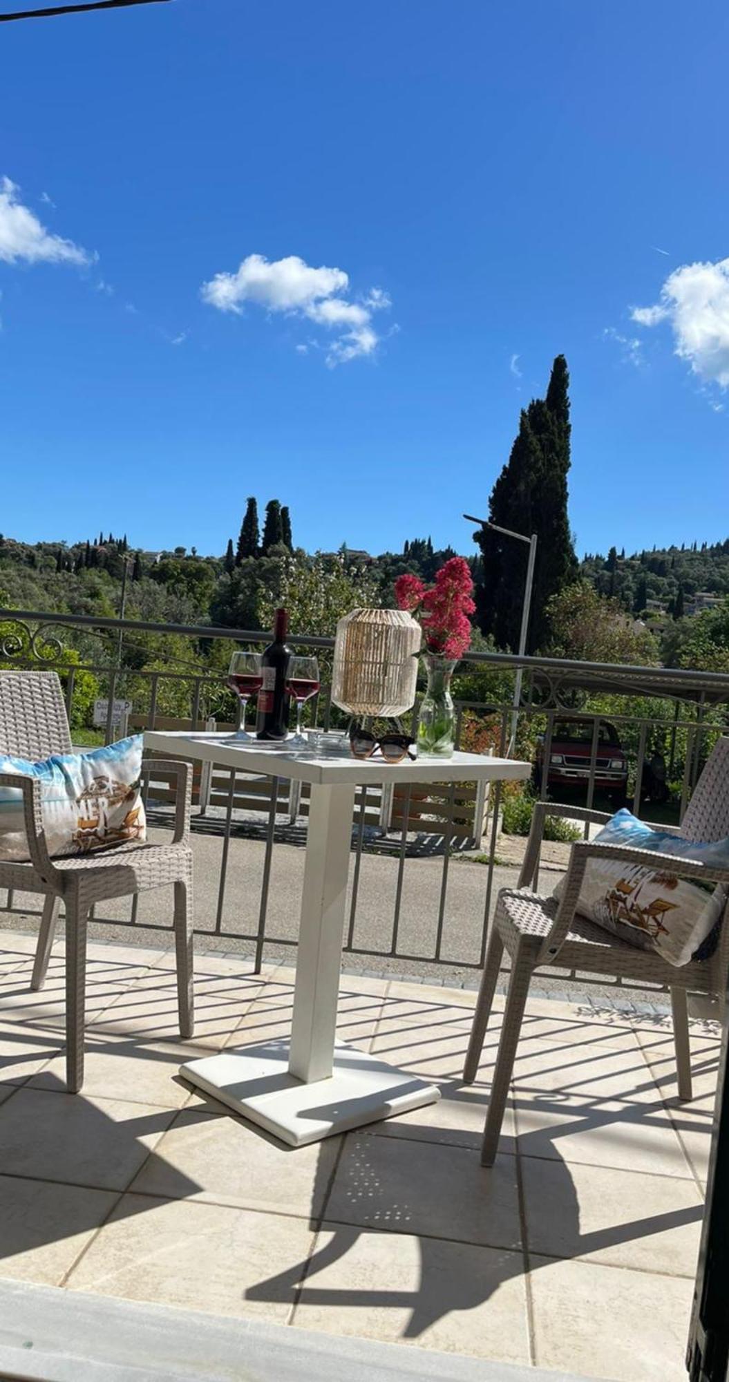 Georgia'S Apartments, Ipsos Corfu Bagian luar foto