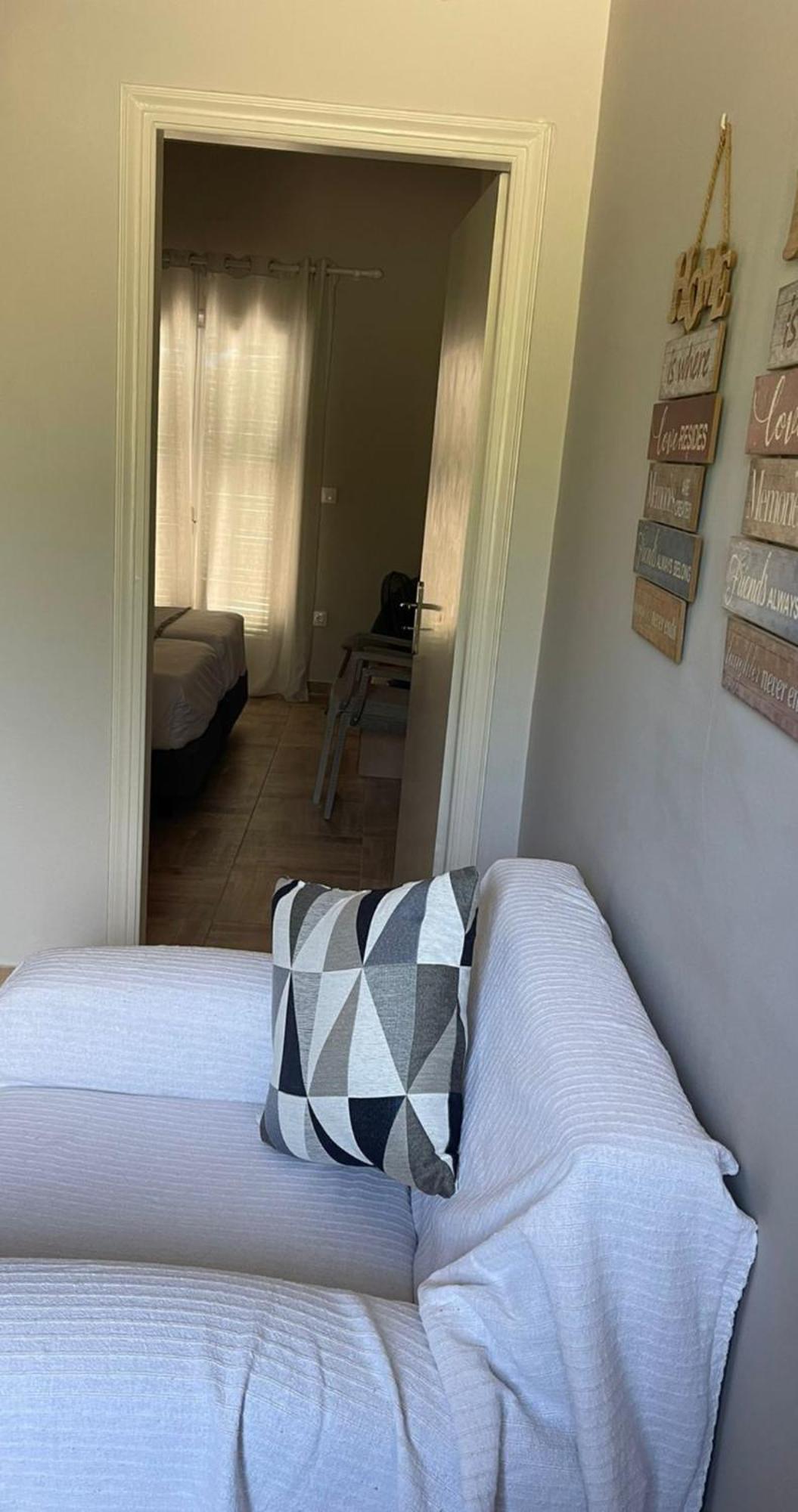 Georgia'S Apartments, Ipsos Corfu Bagian luar foto